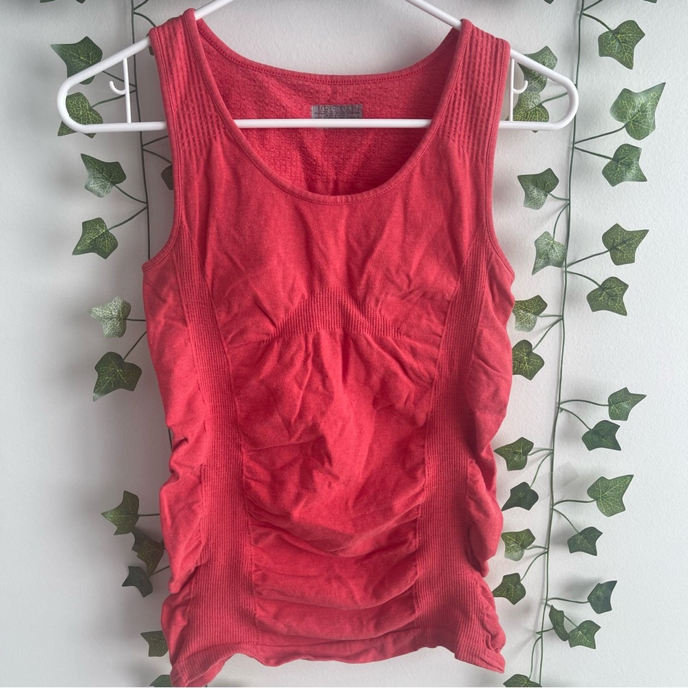 Athleta top